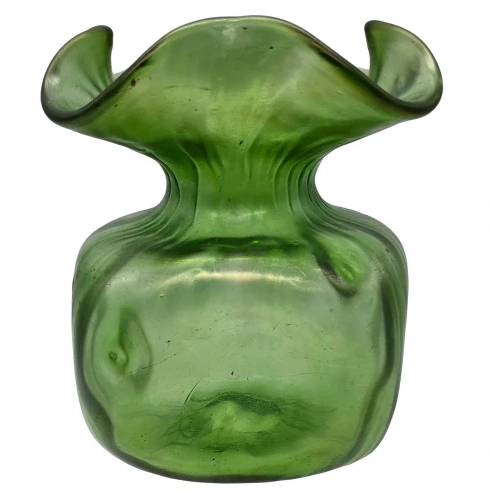 LOETZ GREEN NOVEAU CRETA RUSTICANA VASE 4 1/2